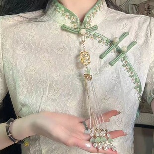 古风旗袍压襟莲花珍珠流苏蝴蝶吊坠汉服压襟胸前挂件装饰胸针配饰-阿里巴巴