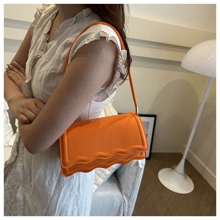 302g Weight Sewing Thread Fashion Element Flip Cover Closure Type Single Shoulder Strap Strap Type Square Bag Bags Type Casual Occasion Pu Leather Material Solid Color Pattern All Seasons Season Women's Gender Streetwear Style Square Shape Small Size Women's Small Pu Leather Solid Color Streetwear Sewing Thread Square Flip Cover Square Bag 4