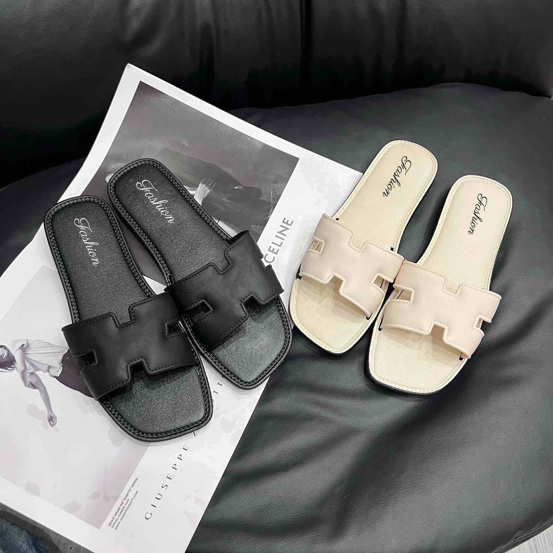 夏季新款凉拖鞋女时尚外穿韩版平底软底一字女士凉拖室外拖鞋跨境