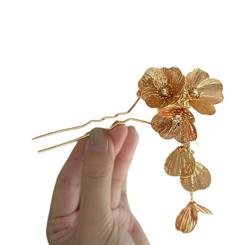 Delicate and Exquisite Chinese-Style Metal Flowers and Tassels Hairpin, Light Luxury and Niche, Ethereal and Elegant Floral Hairpin