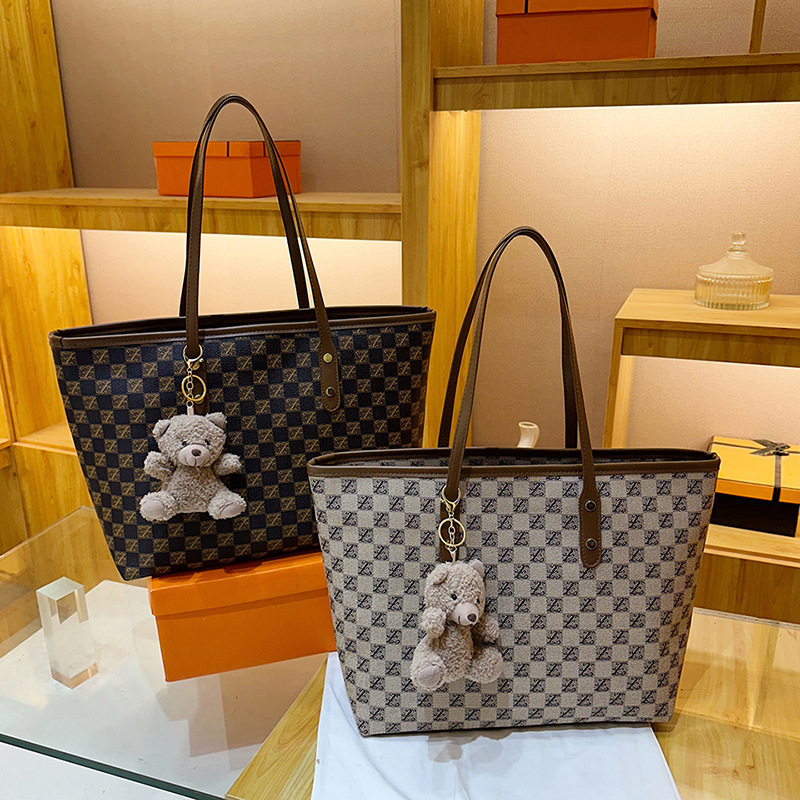 Cross-border Large Capacity Tote Bag High-grade Texture New Style Retro Shoulder Bag Women's Commuter All-match Fashion Handbag Cross-border Large Capacity Tote Bag High-grade Texture New Style Retro Shoulder Bag Women's Commuter All-match Fashion Handbag