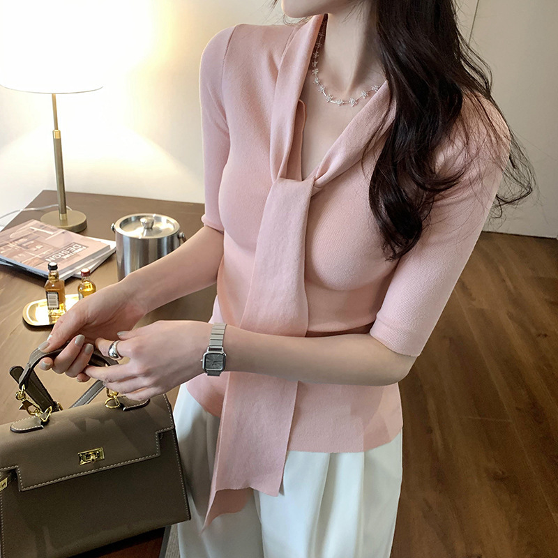 2026 Early Spring Mall Actual Photos V-Neck Short-Sleeve Knit Top for Women, Spring and Summer Elegant Style, Autumn Waist-Cinching Slim-Fit Short Tie-Up Design
