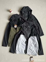 外国貿易クロスボーダー 8DMC ノースフェイス フード付きジャケット 刺繍入りジャケット ノースフェイスの男性と女性に適しています 春と秋のモデル