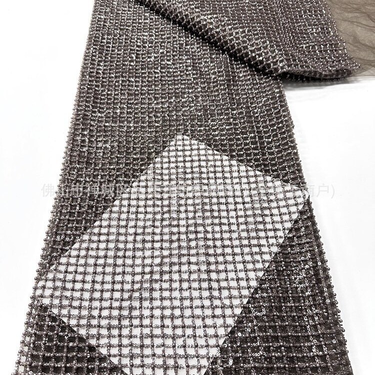 Tejido de bordado de cuentas pesadas, vestido de boda de alta gama, bordado de tela, vestido de noche de Oriente Medio, stock image 4