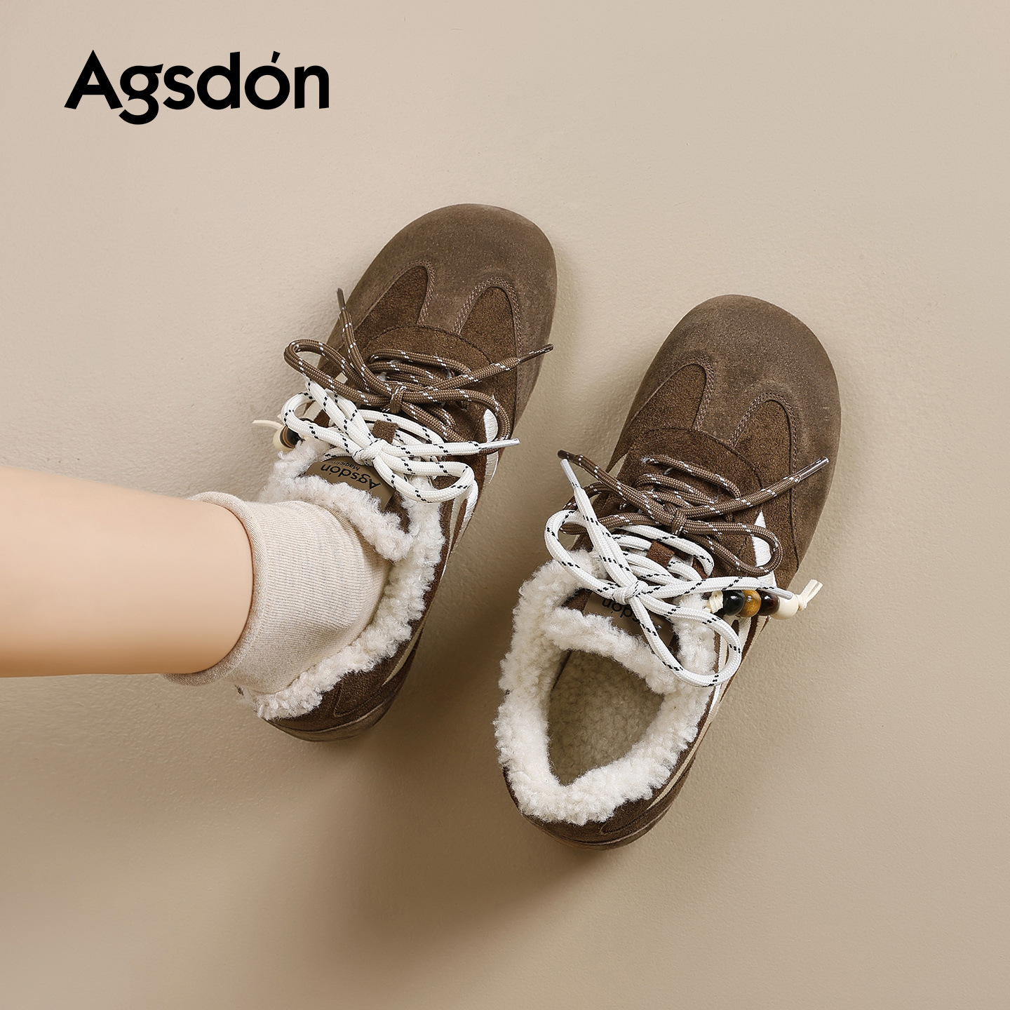 Zapatos de entrenamiento de seda de seda de invierno 2025 nuevos zapatos de algodón de nieve retro casuales