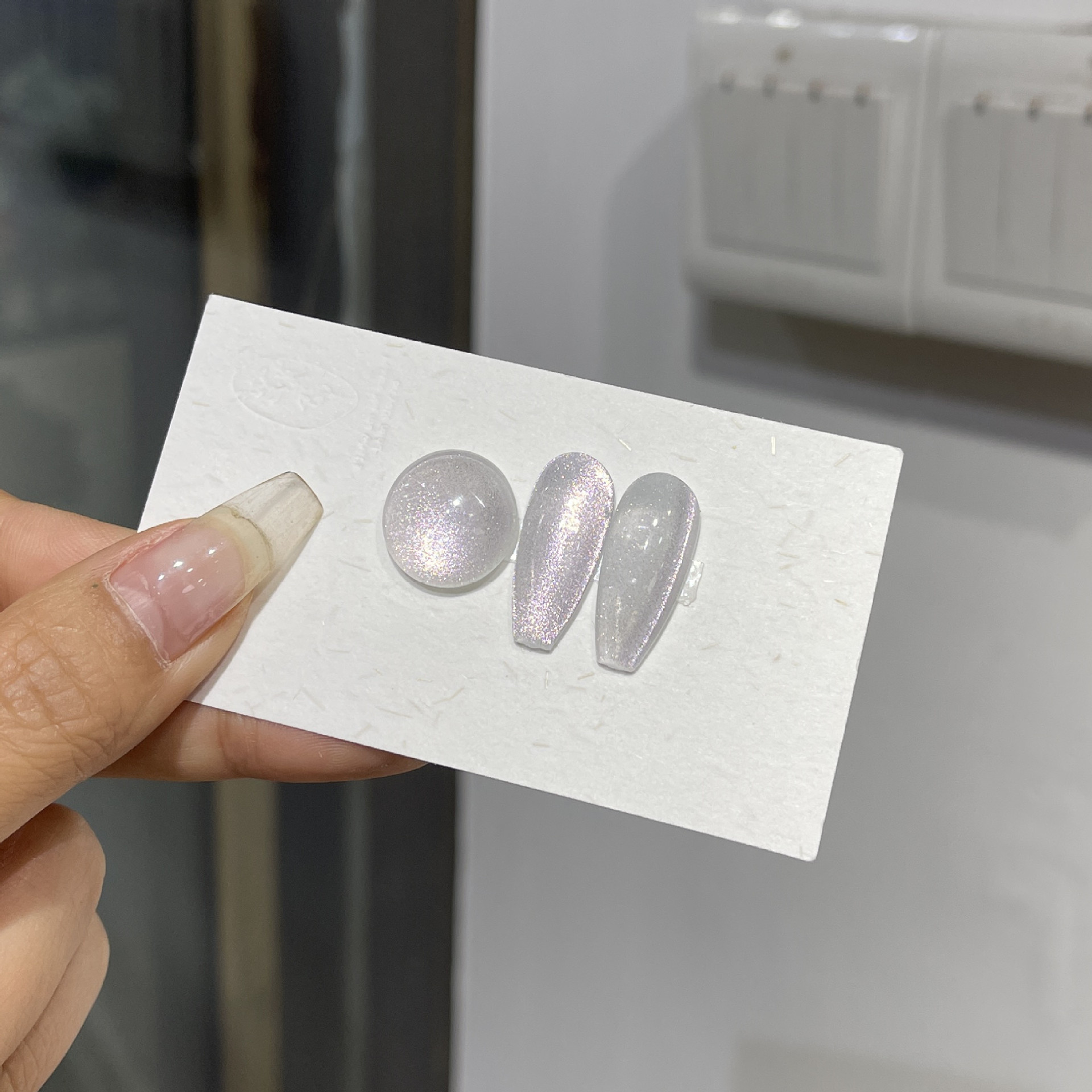 Venta caliente transfronteriza pegamento para ojos de gato rojo hielo arte de uñas celebridades de Internet caliente tienda de uñas de uso común pegamento de esmalte de uñas de ojo de gato de cristal popular