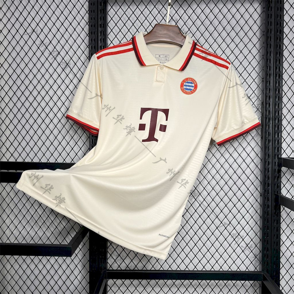 2526 nueva camiseta del Bayern versión tailandesa de manga corta masculina local y visitante 125 aniversario de la versión conmemorativa del uniforme de fútbol del Oktoberfest