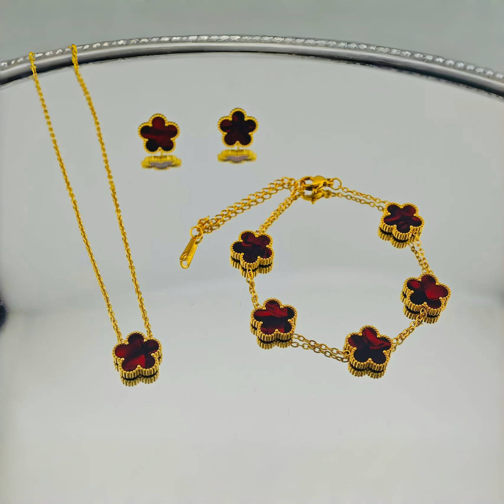 다크 나이트 레드