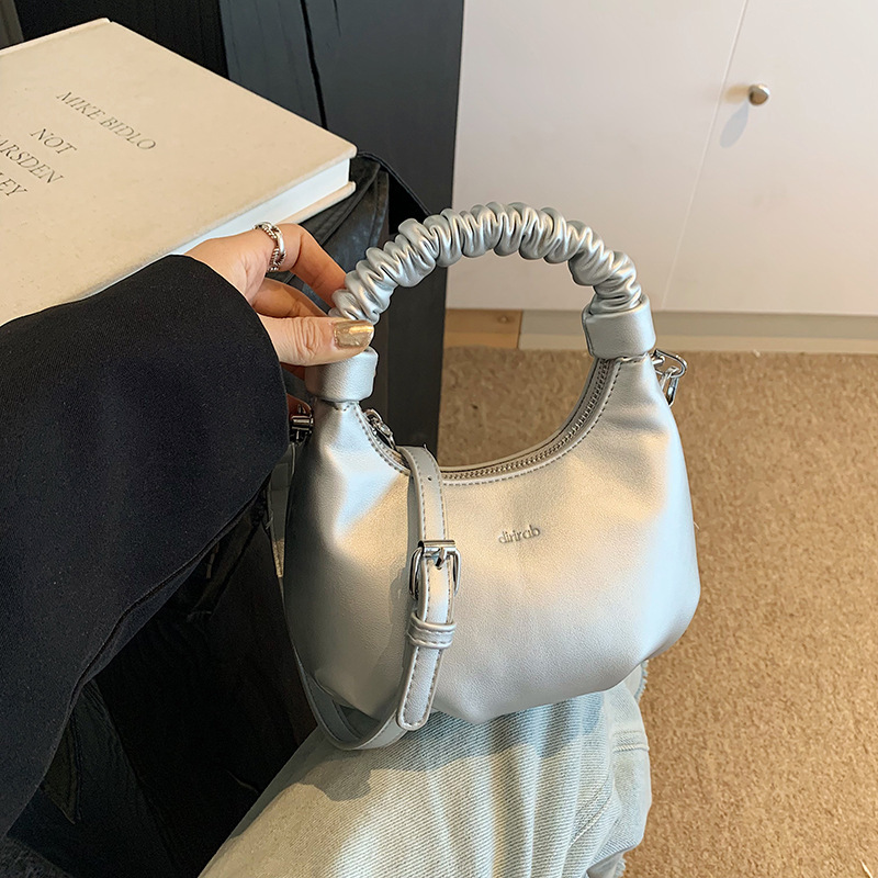 Texture Handheld Wrinkled Dumpling Bun Korean Version Ins Simple and Versatile Shoulder Bag 2024 Niche Design Crossbody_voghion.com