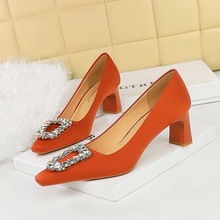 6186-K30 European and American style banquet women's shoes with thick heels, high heels, satin, shallow mouth, small square head, metal rhinestone buckle, single shoe for women