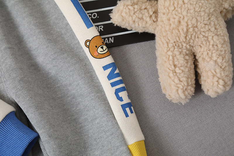 2022 New Spring Autumn Clothing Set Korean Edition Boys Handsome Middle and Young Children's Western Sports_voghion.com