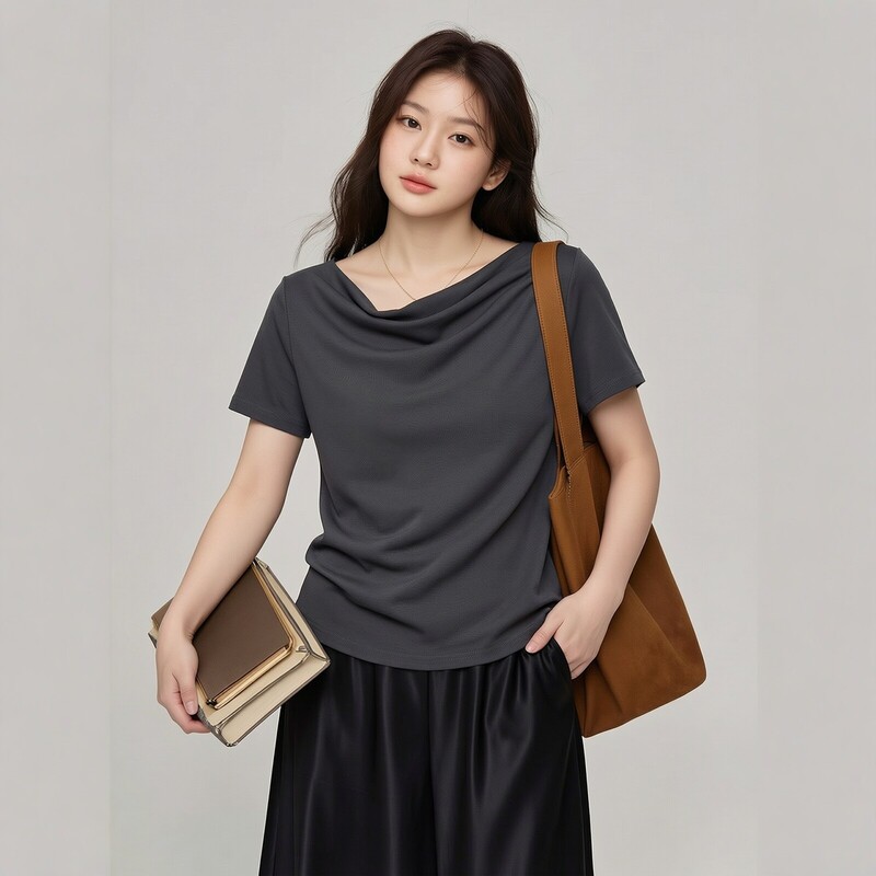 Plus-Size Goddess-Style T-Shirt with a Flattering Neckline, Short Sleeves, and Tummy-Concealing Design in High-Quality Lyocell Tencel Fabric 3665 Plus-Size Goddess-Style T-Shirt with a Flattering Neckline, Short Sleeves, and Tummy-Concealing Design in High-Quality Lyocell Tencel Fabric 3665