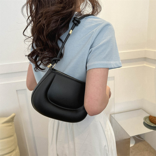 Simple and fashionable this year's popular handbags  summer new fashion single shoulder crossbody bag texture women's bag foreign style