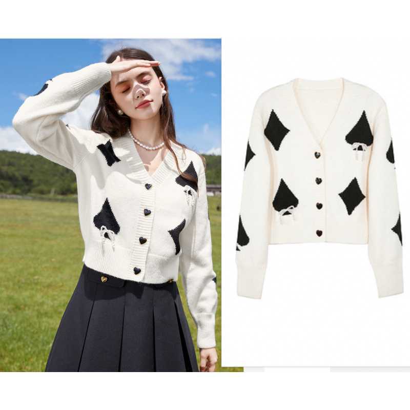 He Sui Celebrity Style 2022 Autumn New Soft and Comfortable Sweater Coat with Bow and Heart Design He Sui Celebrity Style 2022 Autumn New Soft and Comfortable Sweater Coat with Bow and Heart Design