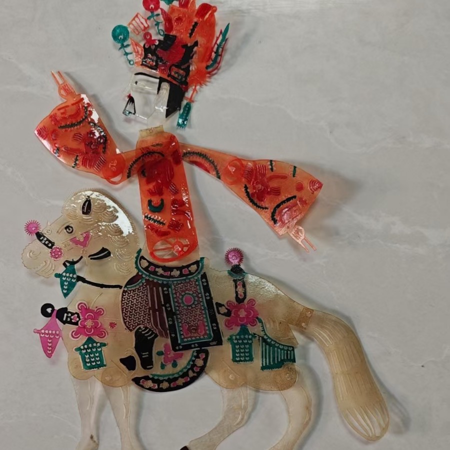 6. 말을 타는 유비 35×30cm