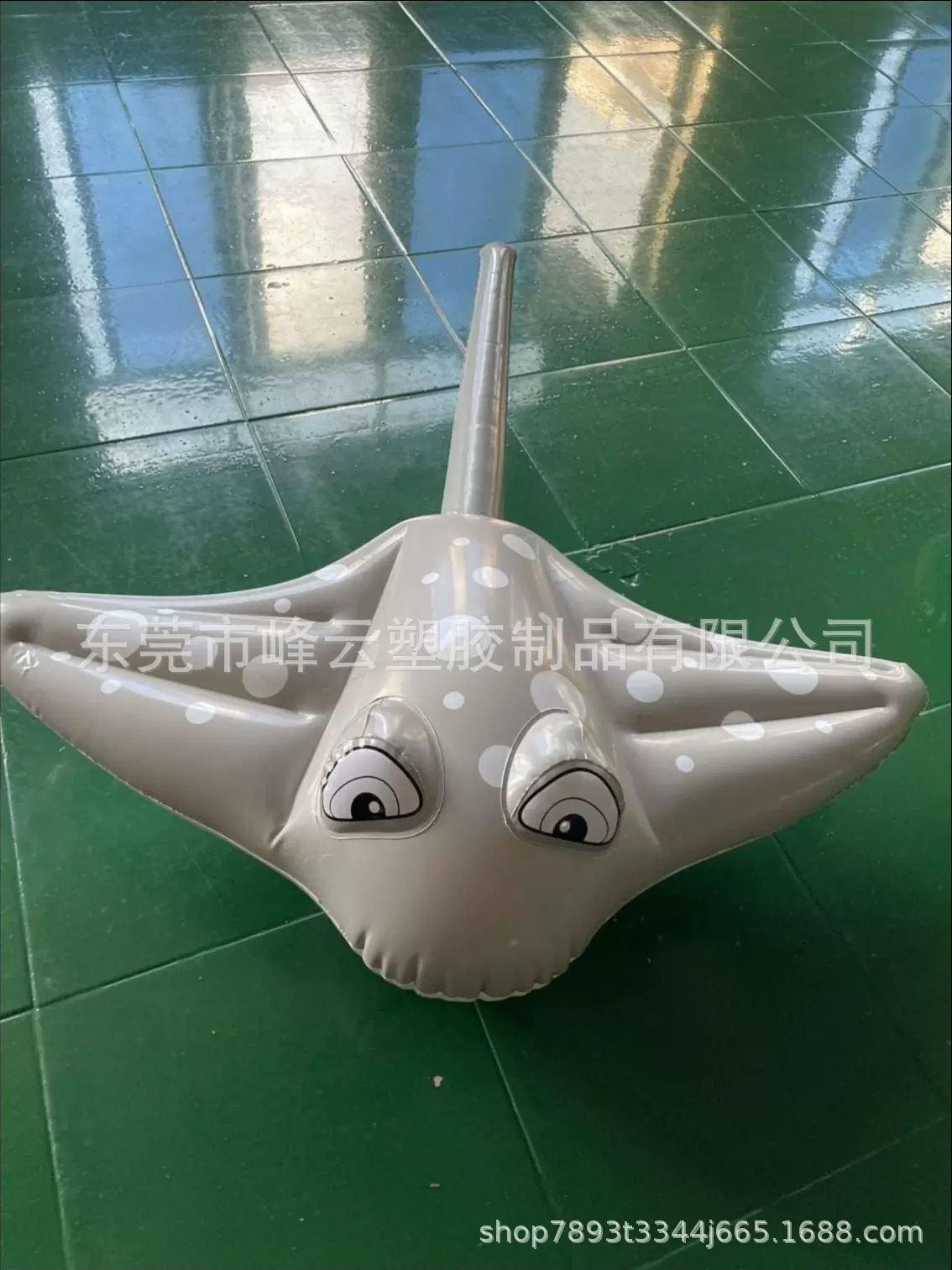 工厂供应pvc充气比目鱼 充气海洋儿童玩具，充气发光鱼