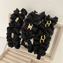 Hollywood Regency Black Pleated Headband French Style Versatile Letter High Crown Women's Headband with a Touch of Chic