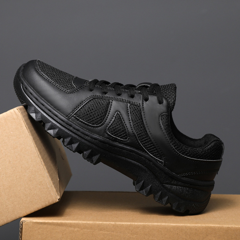Non-slip black ultra light breathable running sneakers