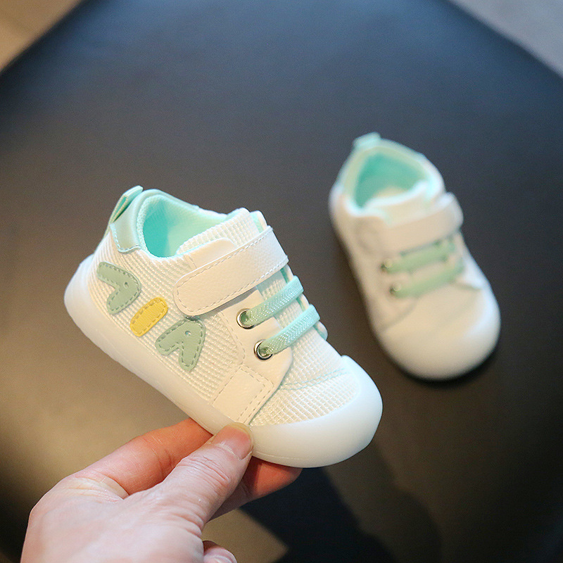 Xiaoxiao Primavera y otoño Nuevos zapatos para bebés de malla para hombres y mujeres zapatos de bebé Zapatos para niños zapatos para niños de años de edad de fondo suave zapatos para niños