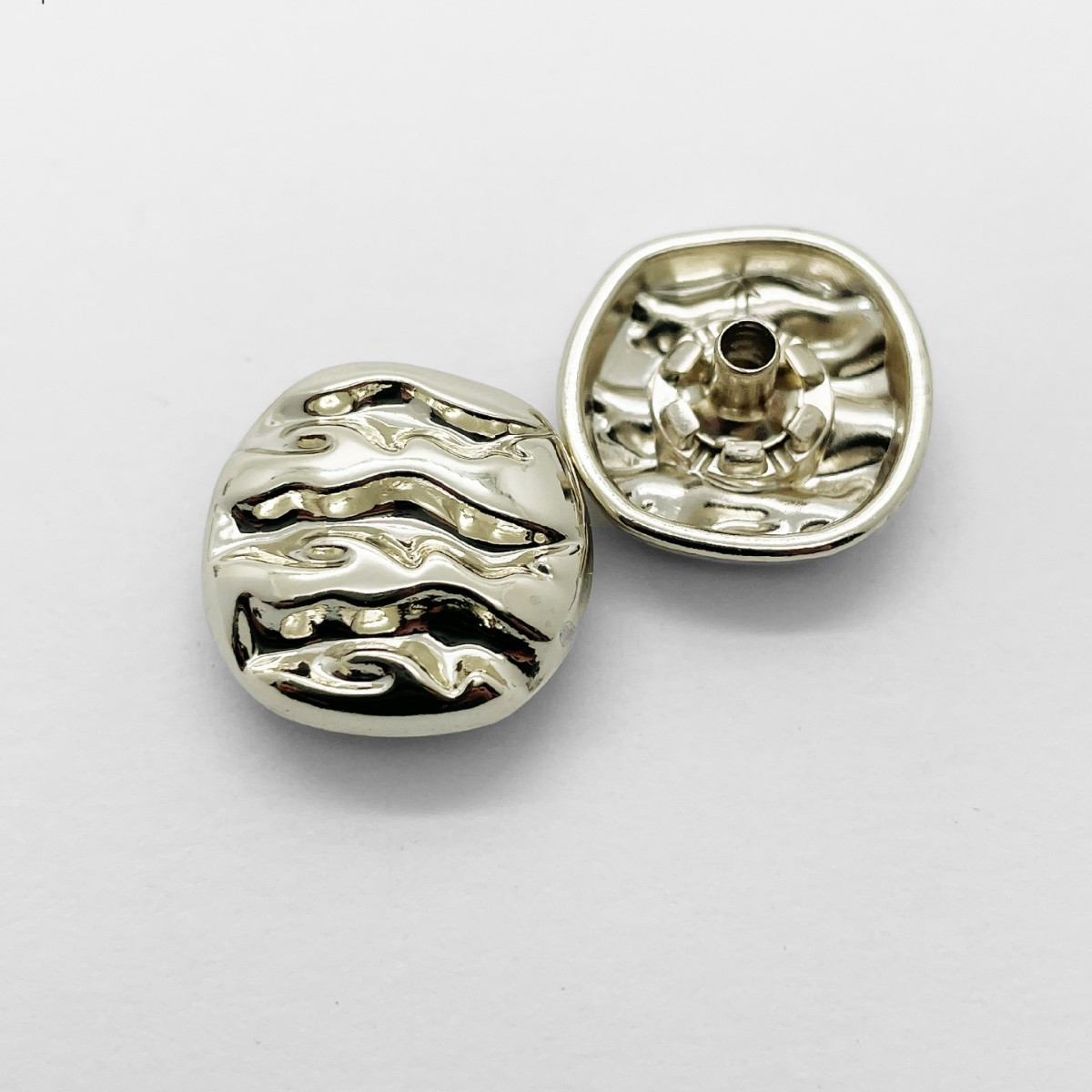 Fashionable metal quad button wholesale buttons high-end clothing…