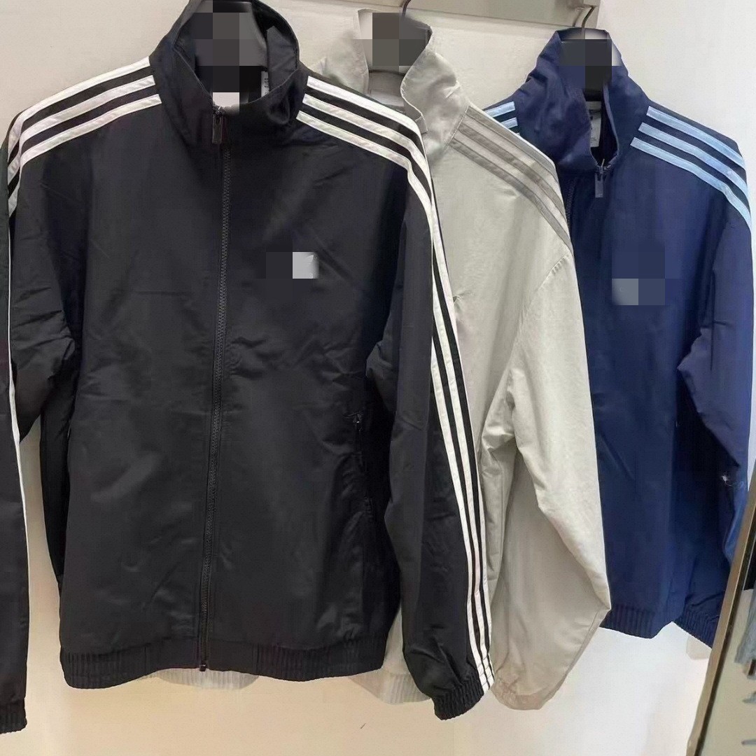 Three-stripe trendy loose-fitting jacket with stand-up collar, windproof embroidered top, versatile sports coat for men and women 2466