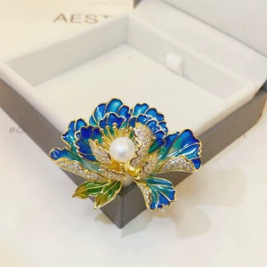 Classical Enamel Peony Flower Brooch Natural Freshwater Pearl Exquisite High-grade Chinese Style Cheongsam Hanfu Accessories Pin