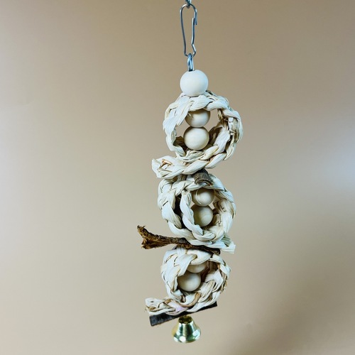 Parrot gnaws and molars toys, hamster and rabbit to decompress and relieve boredom, natural material tearing toys, colorful string combination