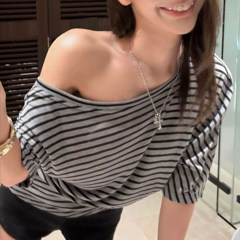Zhoumio【Relaxed Chic】One-Shoulder/Asymmetrical Shoulder Waist-Cinching Short Sleeve T-Shirt Striped Solid Color Casual Top