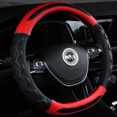 The manufacturer produces a new style of fashion splicing all-season and wear-resistant car steering wheel cover leather carbon fiber 