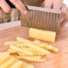 Wavy Knife Stainless Steel Wolf Tooth Potato Knife Cutting Potato Wavy Knife Kitchen Home Use Vegetable Cutting Gadget Patterned Strip Cutter