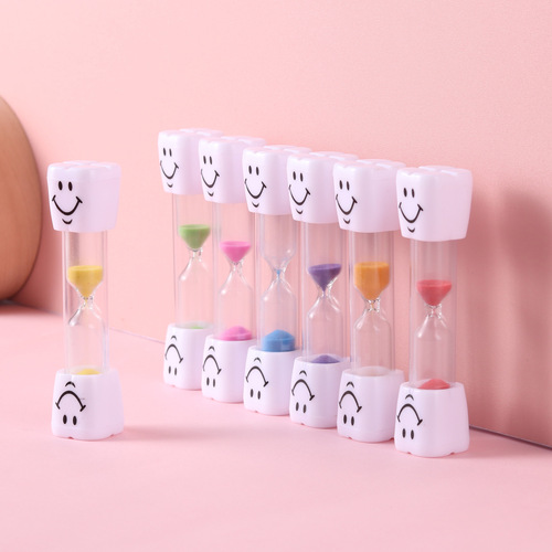 Wholesale Manufacturer Colorful 3-Minute Mini Sand Timer Gift for Festivals Creative Smile Plastic Sand Timer