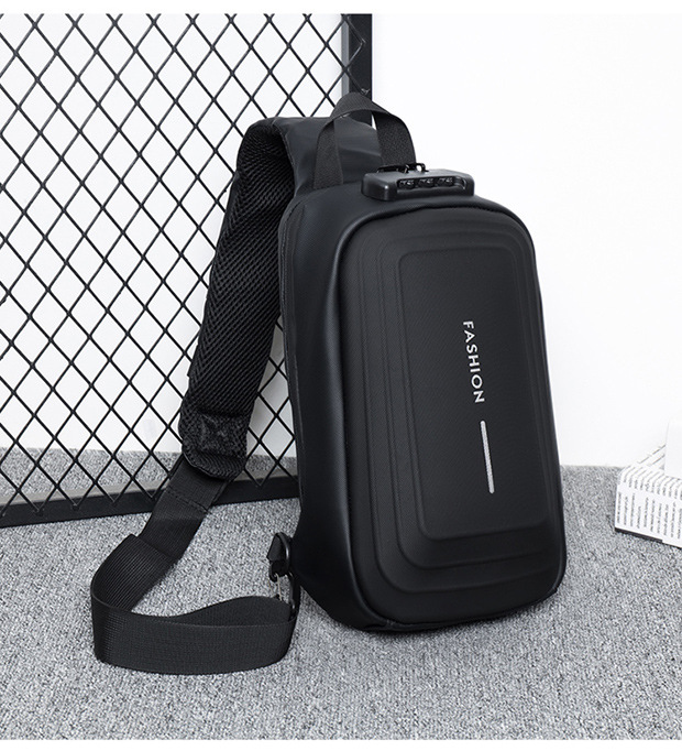 2024 Spring Sports chest backpacks, cross-border wholesale USB charging port bags, men's crossbody bags, fashionable single-shoulder bags undefined