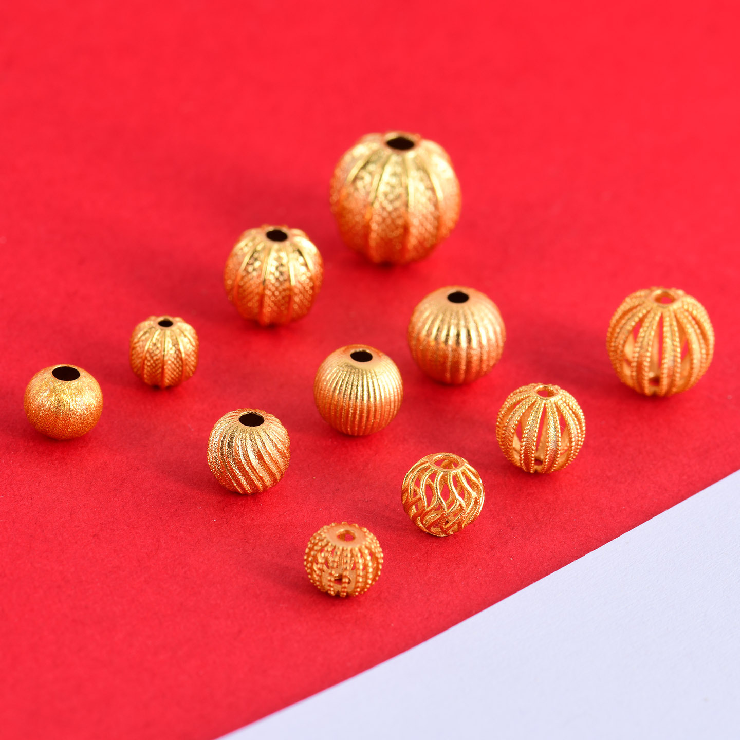 24K Gold-Plated Brushed Gold Beads Spacer Beads Bracelet Accessories Vintage Round Beads DIY Jewelry Bracelet Hollow Design Strong Color Retention