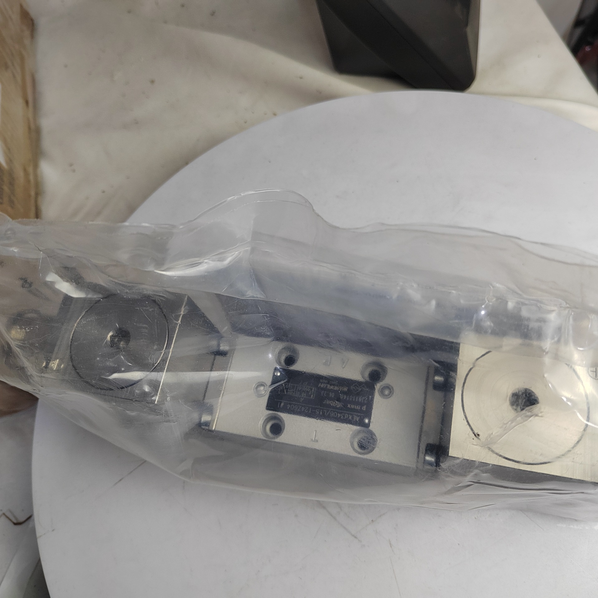 两位四通WANDFLUH瑞士万福乐IPTBIId4-E60a/T4防爆电磁换向阀