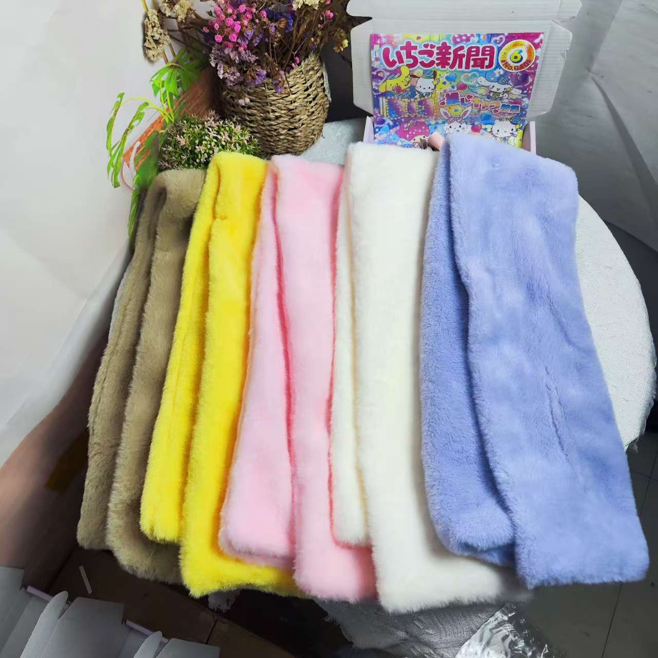 Khăn dày góc phẳng màu trắng (màu tùy chọn) / Chiều dài khoảng 85cm