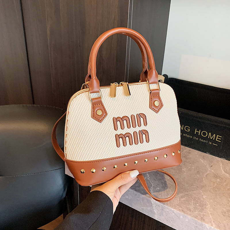 Retro Trendy Miu Handbag, Embroidered Cross-Border Fashion Shoulder Bag, Niche Design Fashion Shell Bag