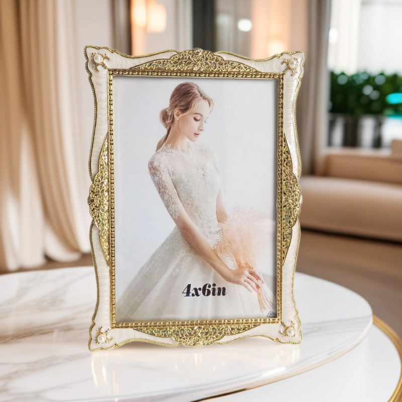 Fashionable golden modern and minimalistic photo frame
