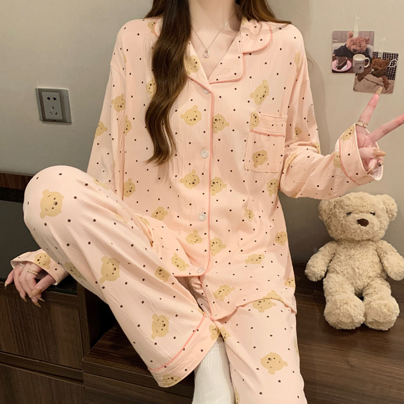 蝶結びのさくらんぼのプリントの女性のパジャマの春と秋の新型のカーディガンの長袖のズボンの部屋の服のスーツは実際に卸売りをたたきます。|undefined