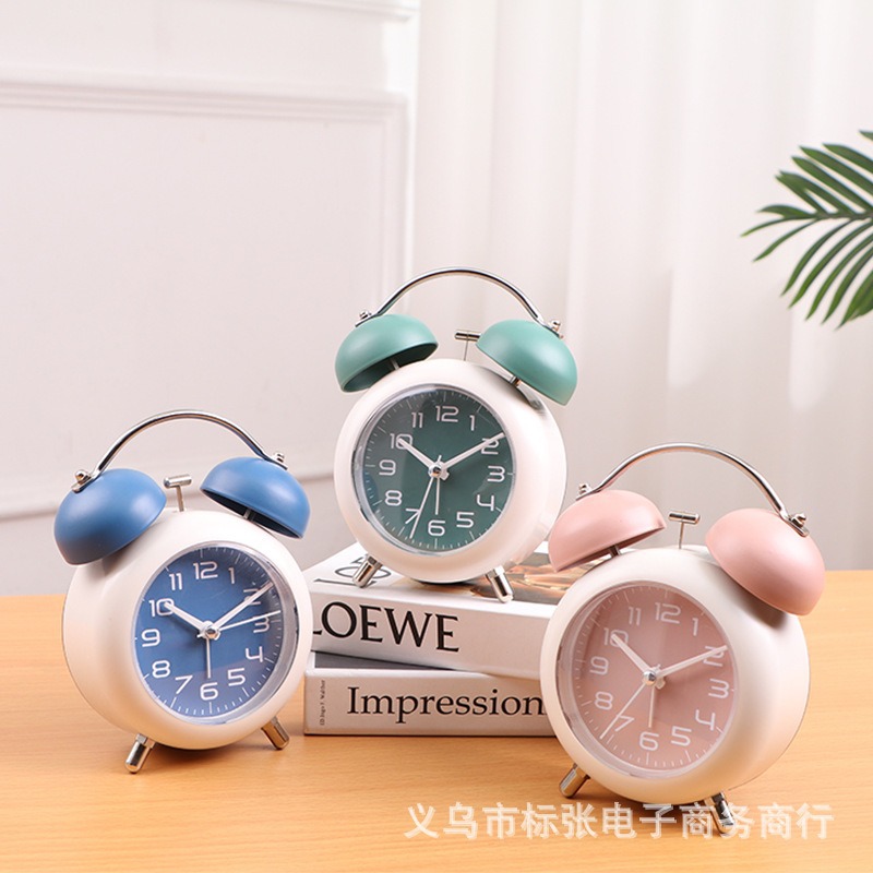 Reloj de timbre para el hogar de escritorio en forma de tambor Reloj despertador de escritorio creativo F18 para estudiantes silenciosos Relojes luminosos junto a la cama al por mayor