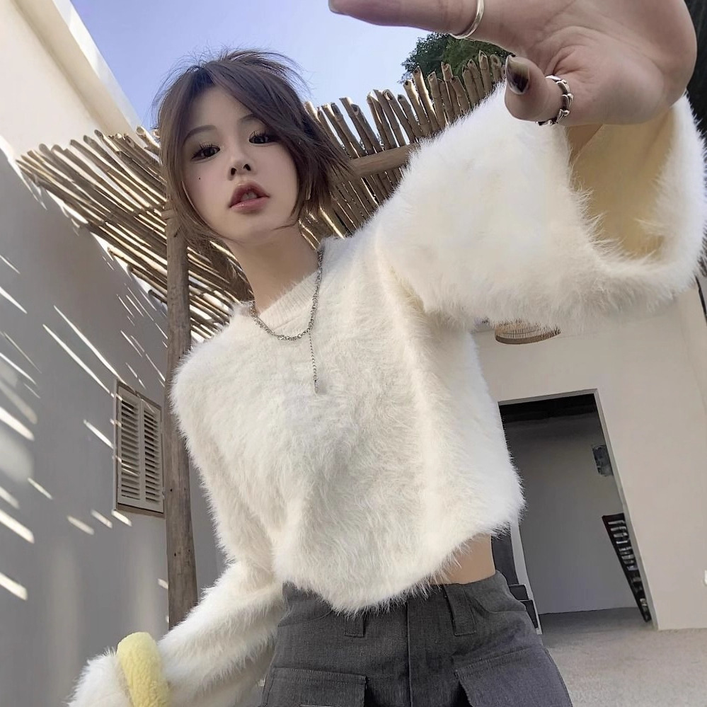 Imitation Mink Velvet Short Knitwear for Women in Autumn and Winter, Gentle Inner Wear, Loose Lazy Style Soft Waxy Plush Bottoming Knitwear
