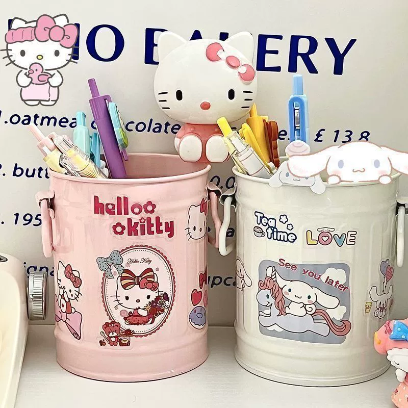 Настольный держатель для ручек (Sanrio) — большое многофункциональное металлическое ведёрко, Hello Kitty и Cinnamoroll