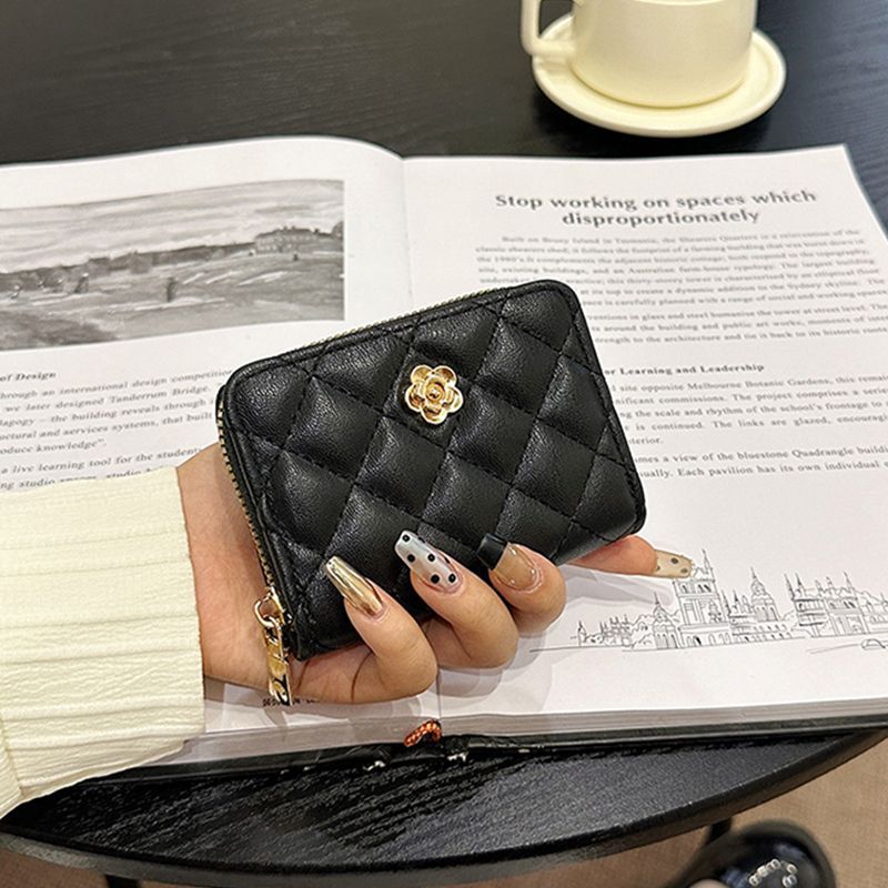 Lingerie bolsa de tarjetas para mujeres compacta y exquisita de alta calidad 2025 nuevo anti-magnetizado multi-tarjeta certificados de tarjetas bancarias bolsa de cambio