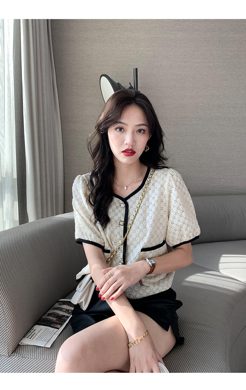 t731629558281291197230441285.j