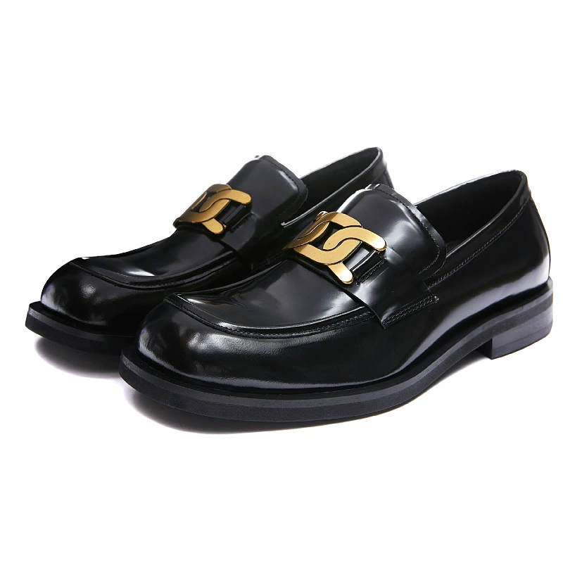 Мокасины на толстой подошве, мужская обувь с большим носком, деловые повседневные британские металлические аксессуары, новинка 2021, мужская кожаная обувь с квадратным носком для мужчин