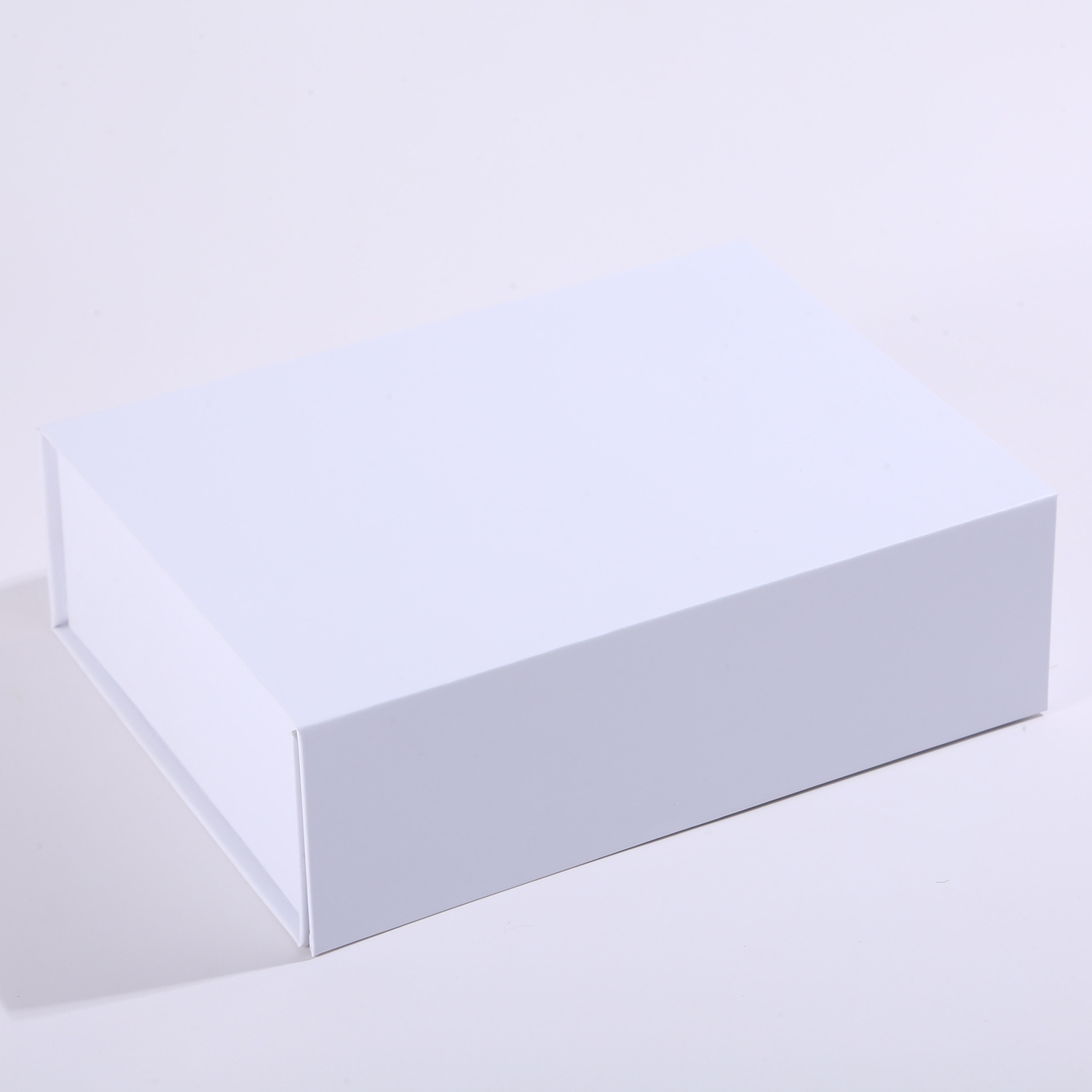 Sin cinta blanca; 23 × 17 × 7cm
