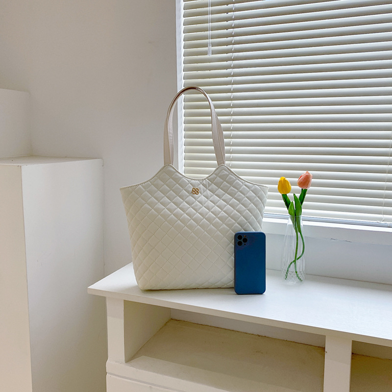 Bolsa coreana de gran capacidad, nueva bolsa de hombro transfronteriza, bolsa de viaje casual, moda, bolso bordado de diamante.