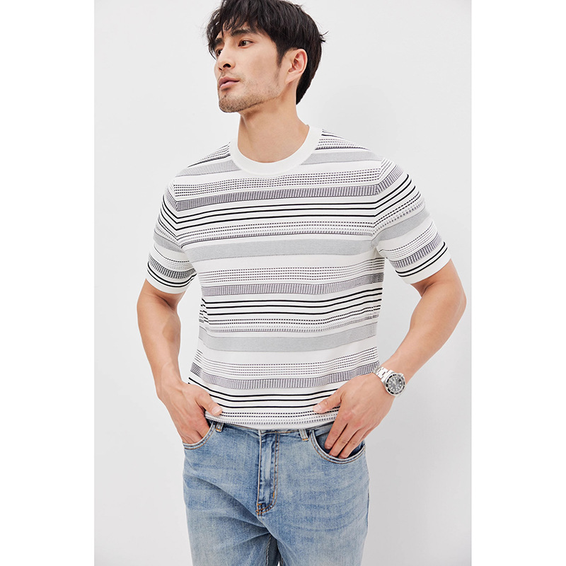 Verano nuevo cuello redondo ligero texturizado rayas camiseta de manga corta camiseta de punto hombre sin calentamiento camiseta de negocios comercio exterior al por mayor transfronterizo
