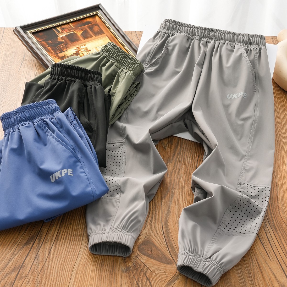 Boys' Anti-Mosquito Pants, Kidsren's Summer Thin Ice Silk Quick-Drying Laser-Burned Mesh Medium-Sized Kidsren's Sports Air-Conditioned Pants