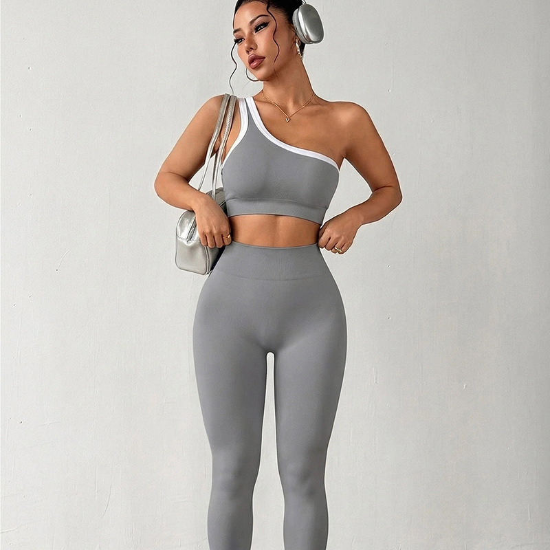 Traje de yoga de punto sin costura transfronterizo traje de yoga de cadera de melocotón elástico y ajustado para mujeres europeas y americanas traje de yoga