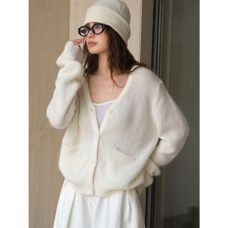 Lou Fu Autumn and Winter New Korean Style Lazy Mohair Knitted Cardigan Loose Lightweight Fluffy V-neck Wool Top for Women Lou Fu Autumn and Winter New Korean Style Lazy Mohair Knitted Cardigan Loose Lightweight Fluffy V-neck Wool Top for Women